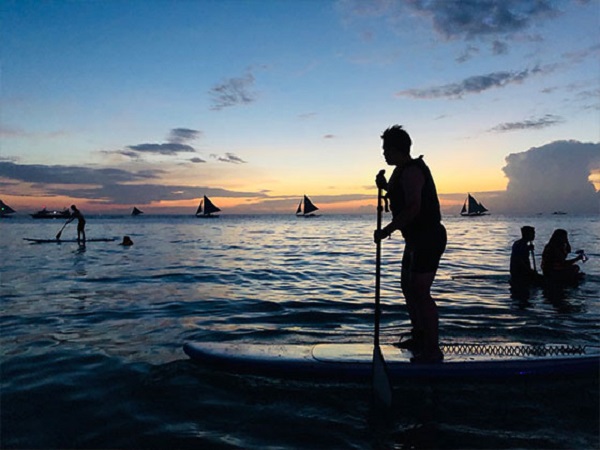 Boracay｜Stand-up Paddle (SUP) Board Experience